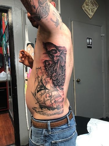 Alchemy Tattoos and Body Piercings
