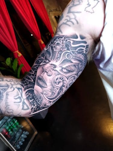 Art 1st Custom Tattoos