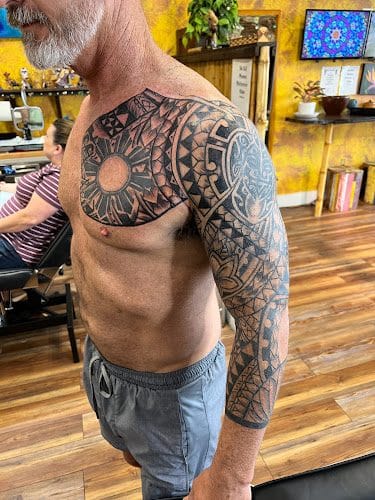 Good Vibrations Ink Tattoo and Body Piercing
