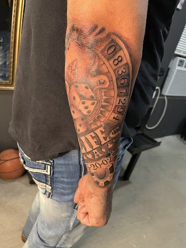 Hustlejayink tattoo shop
