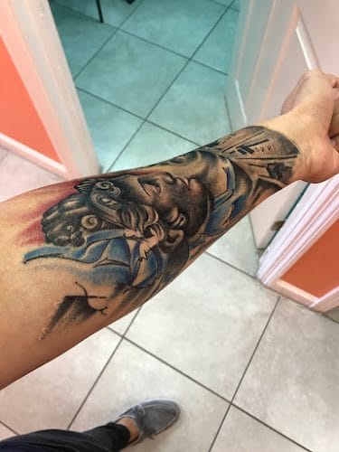 Rock And Roll Tattoo, Piercing, Laser removal