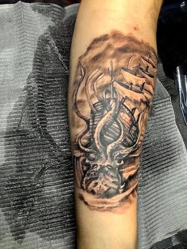 Royal Reign Ink